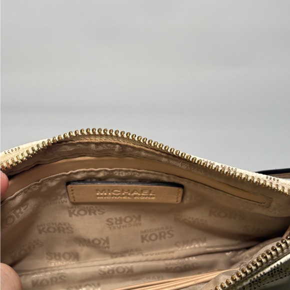 Michael Kors MK Signature Small Wristlet Clutch Purse - Picture 9 of 12